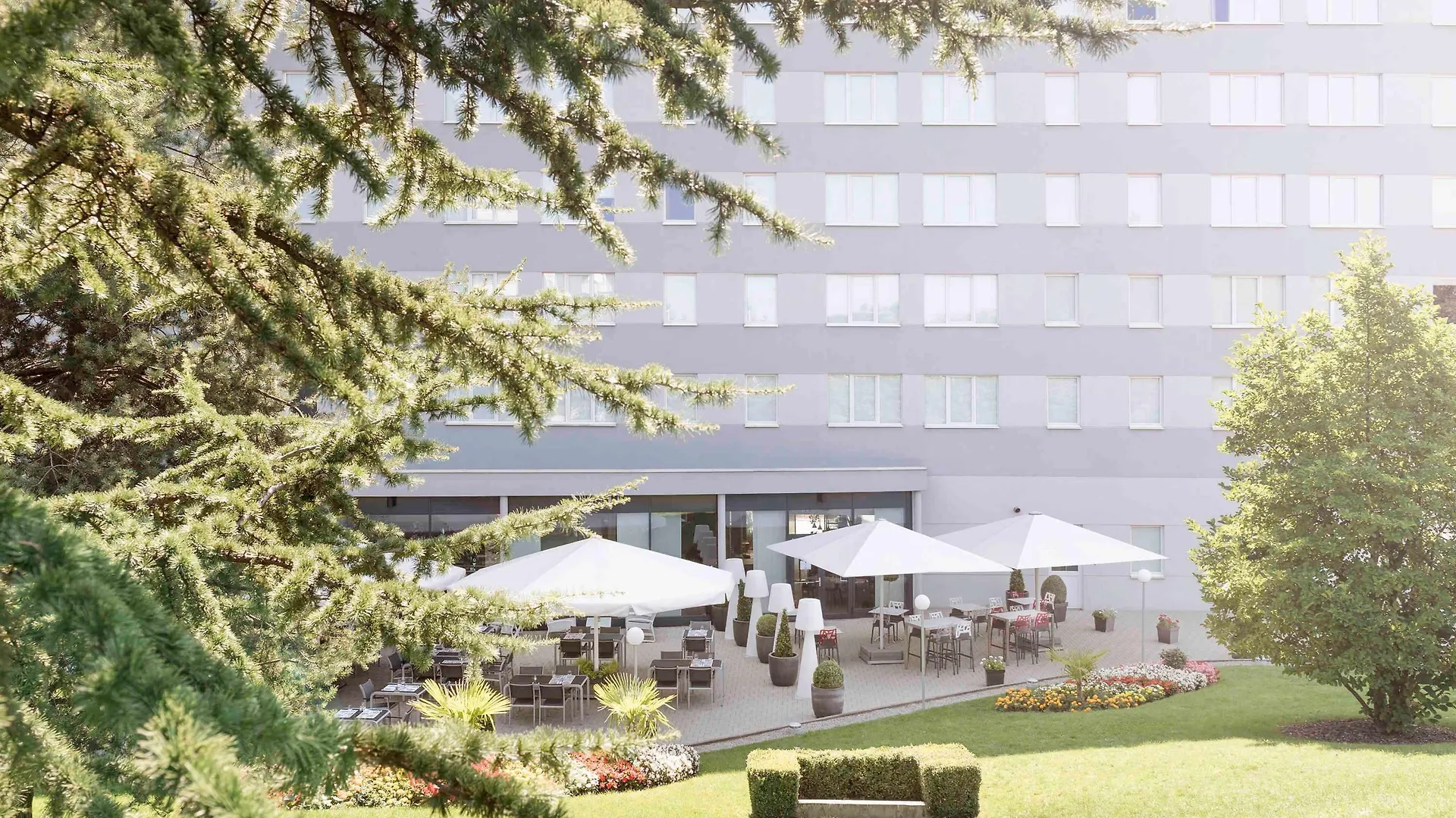 Novotel Suites Geneve Aeroport Vernier 4*,