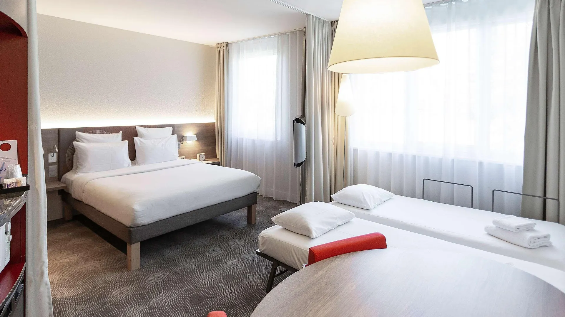 Novotel Suites Geneve Aeroport Vernier 4*,