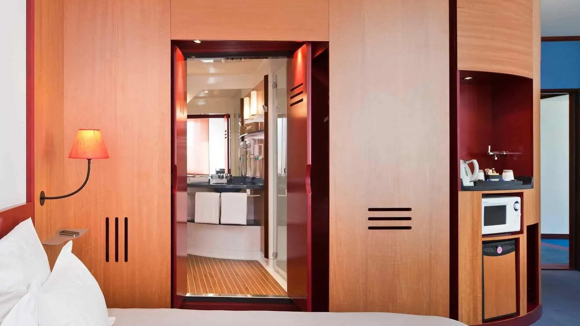 **** Hotel Novotel Suites Geneve Aeroport Vernier Zwitserland