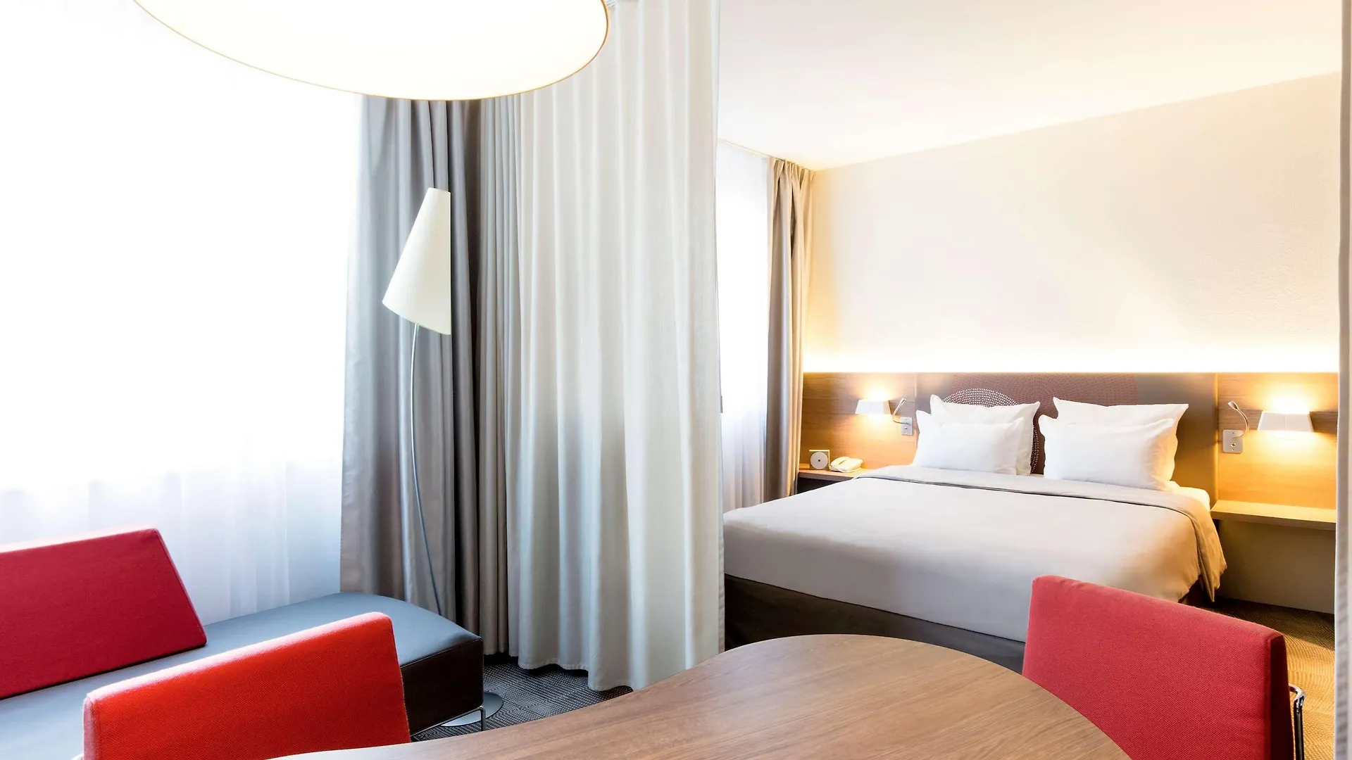 Vernier Novotel Suites Geneve Aeroport מלון